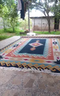 یک عدد گلیم فرش