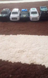 ۵عدد ماشین اسباب بازی کوچک