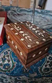 چندین تکه عتیقه جات کلکسیونری خاص