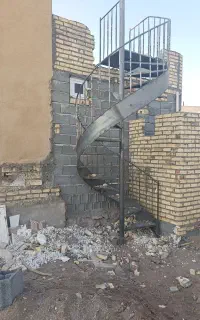 خدمات ساخت پله، درب ،نرده