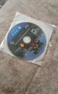 CD گاد آف وار ۴