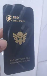 نصب انواع گلس گوشی درمحل شما