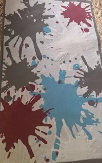 فرش ۳ متری و یه فرش گرد درحد نو فروش فوری