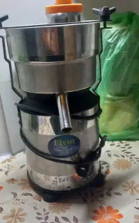 آبمیوه گیری صنعتی ۱ونیم اسب