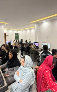 آموزش کامپیوتر حسابداری خیاطی پایتون رباتیک icdl