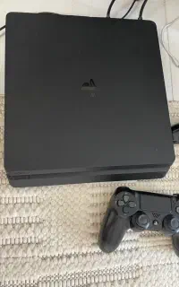 کنسول ps4 اسلیم در حد