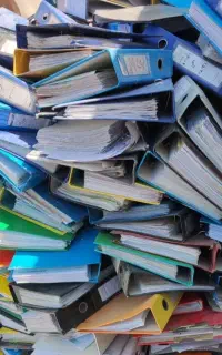 کتاب و کاغذباطله تحویل می گیرم