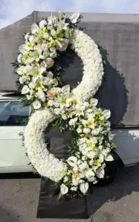 تاج گل نصیرگل کد7309 و تبریک برای غرب تهران ترحیم