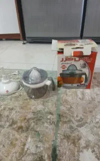 آب میوه گیر برقی