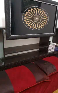 تخت خواب به همراه تشک فنری طبی رو بالشتی و رو تختی