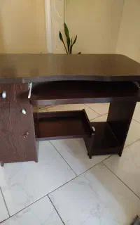 میز تحریر/میز کامپیوتر