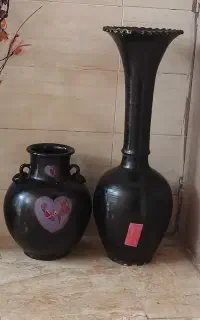 گلدان کنار سالنی