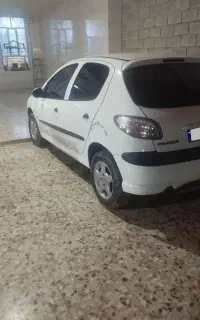 206