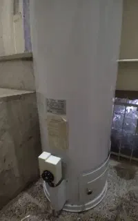 اب گرمکن ۱۰۰ لیتری