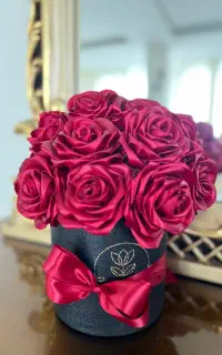 گل روبانی. رنگ چری