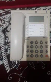 تلفن رو میزی آریا