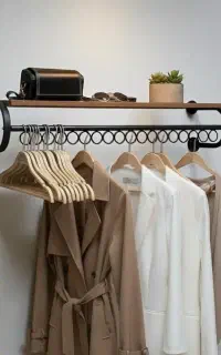 همکار خانم برای بازاریابی پوشاک زنانه