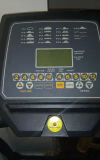 تردمیل T210 در حد صفر