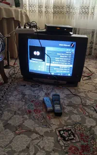 تمامی تلویزیون  خراب 21 اینج 7500 ت 14 اینچ 550 ت