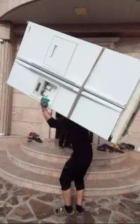 کارگر باربری . تخلیه و بارگیری. جا ب جایی اسباب