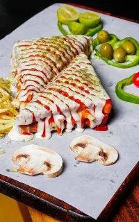اسنک ویچ (اسنک + ساندویچ)