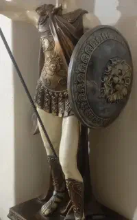 مجسمه پلی استر سرباز رومی