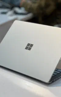 سرفیس لپ تاپ ۳