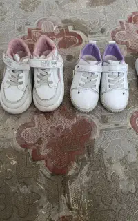 پنج جفت کفش بچگانه کاملا سالم