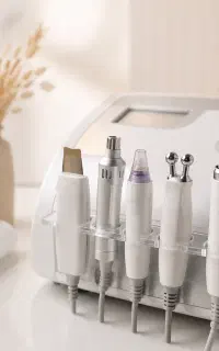 آموزش پاکسازی پوست با دستگاه