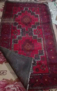 فروش یک عدد قالیچه خیلی قدیمی