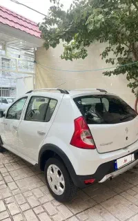 رنو ساندرو استپ وی مدل ۹۷ مشابه صفر