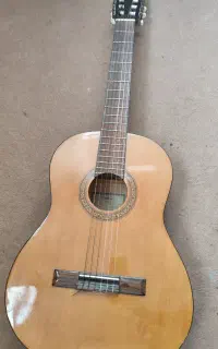 گیتارc70