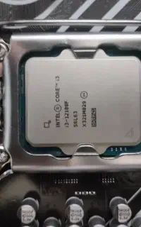 سی پی یو i3 12100f