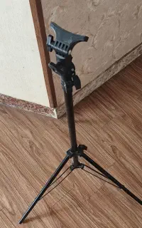 سه پایه دوربین