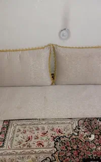 کناره و پشتی