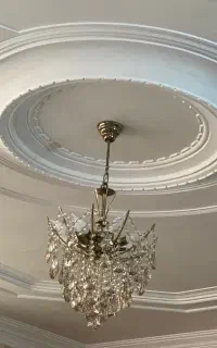 لوستر ۸شاخه طرح برنز کاملا نو ۳ عدد