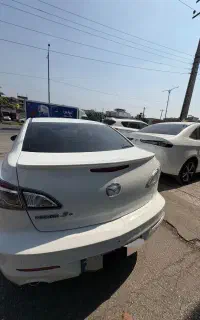مزدا 3نیو سفید