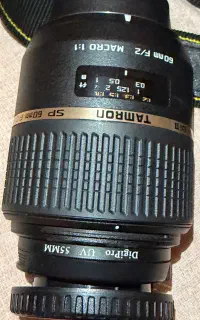 لنز تامرون 60mm ماکرو