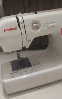 چرخ خیاطی ژانومه