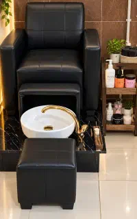 خدمات اسپا و پدیکور، پا و دست به شکل درمانی