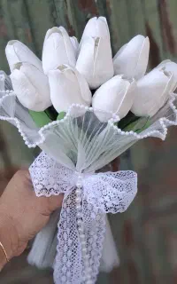 دسته گل لاله فقط 1500