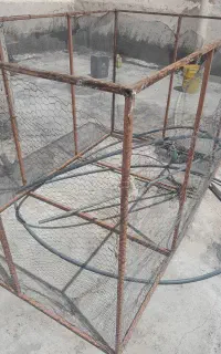 قفس فلزی بزرگ و مرتب