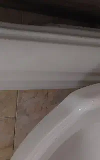 روشویی با شیر آب