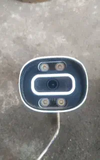 یک عدد دوربین