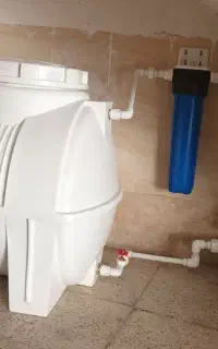 لوله کشی آب وفاضلاب نصب مخزن وشیرالات