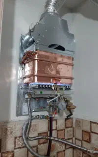 تعمیرات انواع آبگرمکن و پکیج درمحل