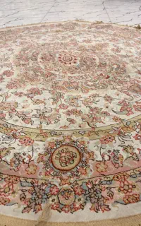 فرش دایره قطر یک و نیم اصفهان
