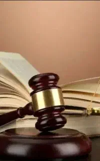 وکیل و مشاور حقوقی
