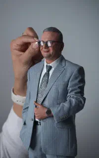 مجسمه شخصی برای اولین بار در کرمان