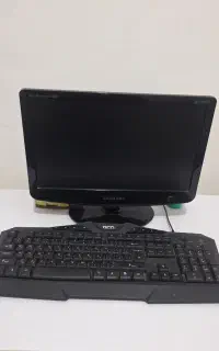 کامپیوتر با کل وسایل